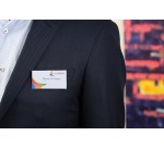 Badge Europel avec pince et épingle 75x40mm 24 pièces