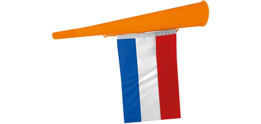 Orange horn, with flag