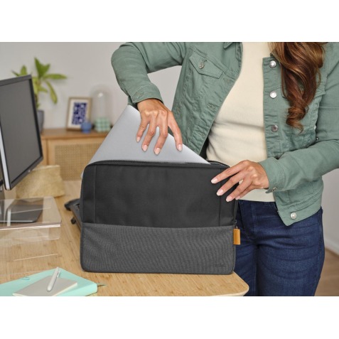 Trust laptop sleeve voor 16 inch laptops, zwart