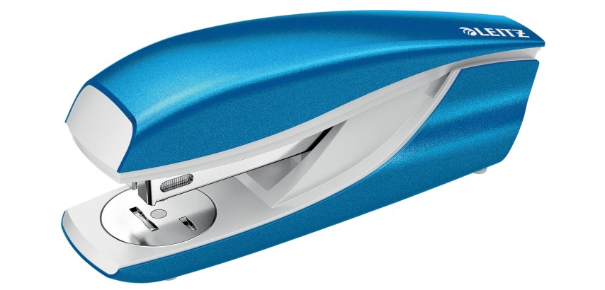 Leitz NeXXt WOW 5502 Heftgerät, metallic-blau, im Blisterpack