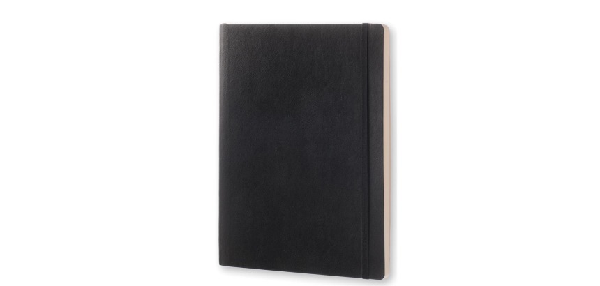 Moleskine notebook, size 19 x 25 cm, dotted, flexible cover, 192 pages, black