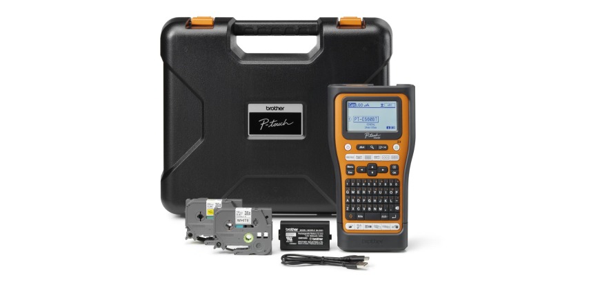 Brother système de lettrage PT-E560BT avec valise, 2 rubans, adaptateur et batterie