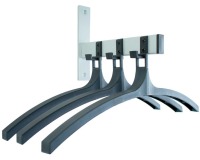 V-part wandgarderobe, 3 haken met hangers
