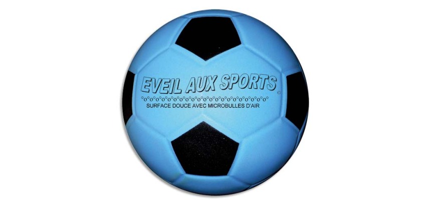 Ballon d eveil first loisirs football sports collectifs    mousse pvc 15cm 220 g