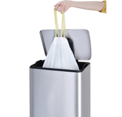 Sac poubelle EKO MDPE type B avec lien coulissant 40x45cm 7-9L blanc 25 pièces