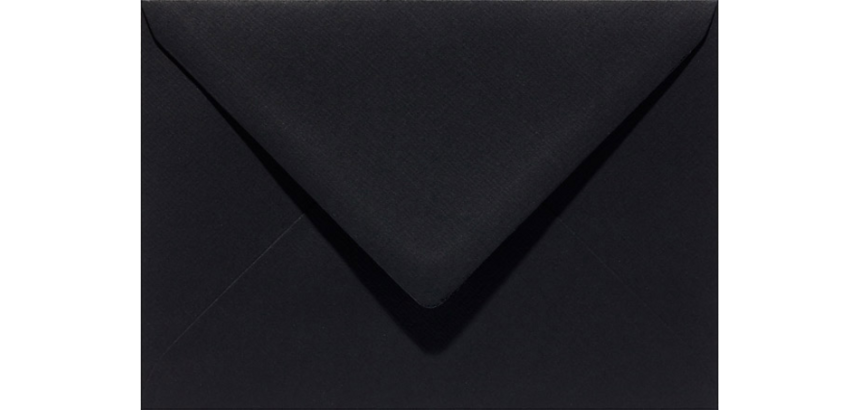 <p>Raven black Papicolor EA5 156x220mm envelope pack 6 pieces</p>