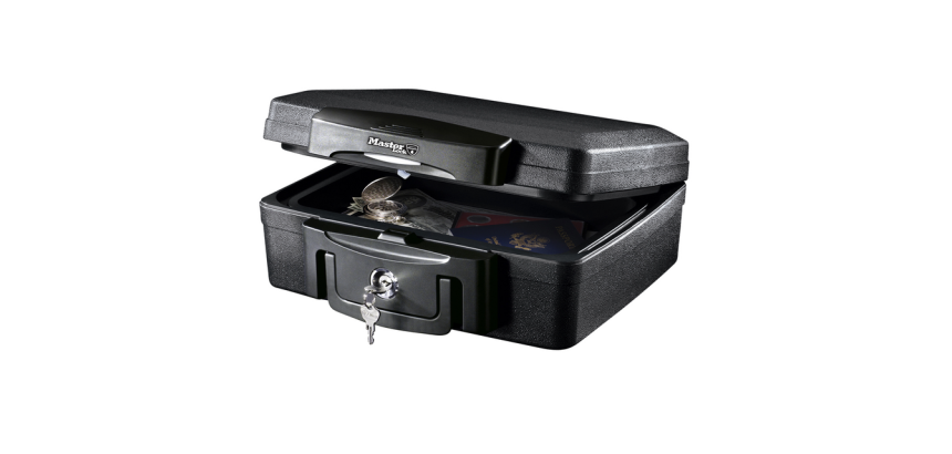 Caisson de sécurité Master Lock ignifuge et étanche format S noir