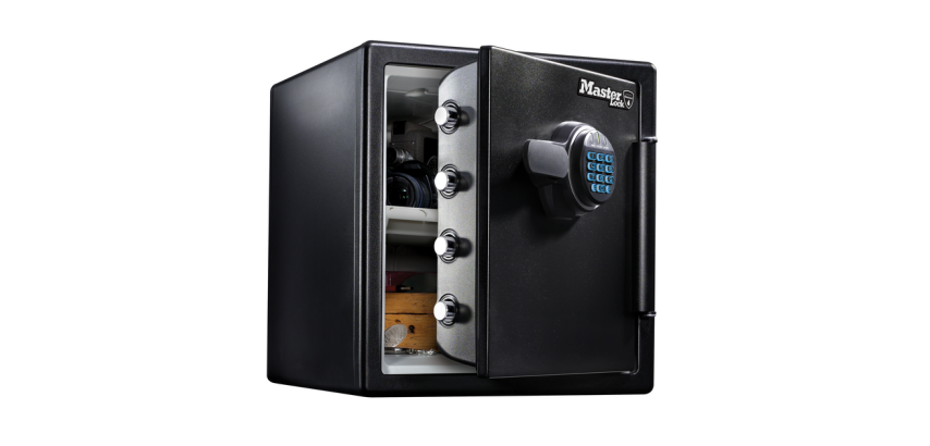 Fireproof and waterproof Master Lock safe with XL electronic combination lock black