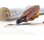 Cutter Stanley SM 18mm antichoc blister 1 pièce