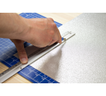 Cutter Westcott Office 9mm bouton sur glissière acier bleu