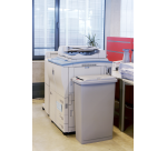 Conteneur Rubbermaid Slim Jim pour documents confidentiels 87L gris