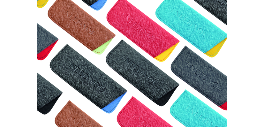 Etui I Need You Skinny für Lesebrillen in verschiedenen Farben