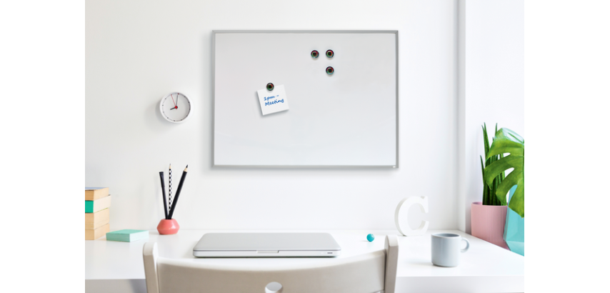 Whiteboard 585 x 430 mm with aluminum frame