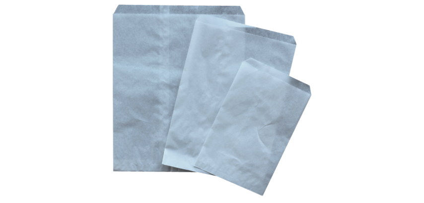 IEZZY plain packaging bag 150x220mm white box of 1000 pieces