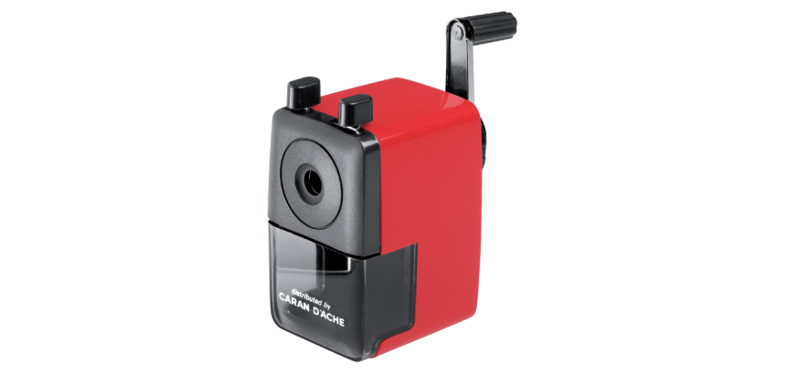 Caran d’Ache Anspitzer aus rotem Kunststoff