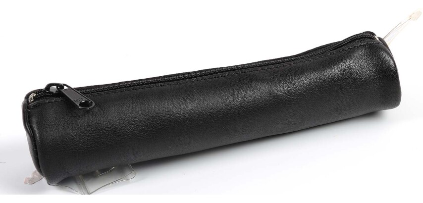 Quo Vadis - Trousse - Ronde - Merinos - 17x3,5 cm Cuir pleine fleur de porc - 1 compartiment(s) - par 12