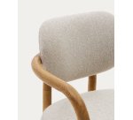 Chaise Melqui beige en bois de chêne avec finition naturelle