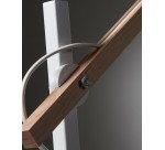 Lámpara de mesa Kosta de acero y madera maciza de haya