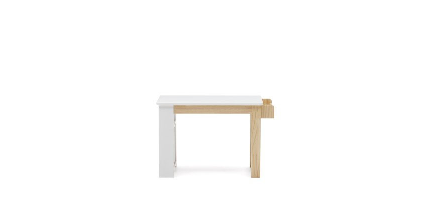 Escritorio Serwa de MDF blanco con patas y detalles de madera maciza de pino