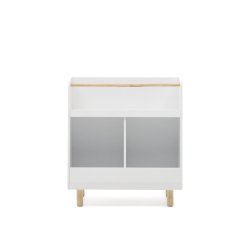 Librería Serwa de MDF blanco con patas y barra de madera maciza de pino FSC MIX Credit