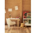 Escritorio Serwa de MDF blanco con patas y detalles de madera maciza de pino