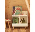 Bibliothèque Serwa en MDF blanc avec pieds et barre en bois de pin