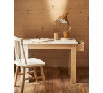 Escritorio Serwa de MDF blanco con patas y detalles de madera maciza de pino