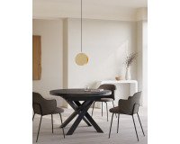 Round Vashti earthenware table with black feet Ø 120 (160) cm