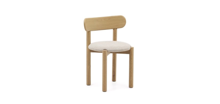Nebai chair in beige chenille with a solid oak wood structure and natural finish