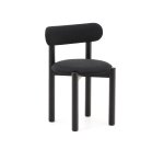 Chaise Nebai en tissu chenille noir et structure en bois de chêne finition noire