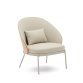 Eamy fauteuil in bruin kunstleer, essenfineer en afwerking in naturel en beige metaal.