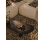 Table basse Pirita en bois de chêne finition noire 146 x 56,5 cm