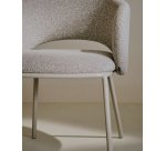 Chaise Maina en tissu chenille épais et pieds en acier beige