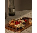 Petite planche de service Zeun en bois d’acacia