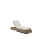 Transat Meria en rotin synthétique et pieds en bois d’acacia FSC 100 %