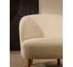 Fauteuil Ulit en tissu effet bouclette blanc et pieds en bois de hêtre finition naturelle