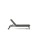 Tumbona de exterior Marcona de aluminio con acabado pintado negro