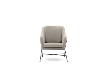 Fauteuil Brida beige et pieds en acier avec finition noire