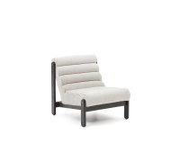 Fauteuil Magira à bouclette blanc et en bois de chêne avec finition foncée