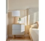 Table de chevet Anielle en bois massif et placage de frêne 50 x 58,4 cm