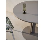 Sedalis round outdoor table in steel with taupe aluminium top Ø80cm