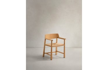 Chaise Idun en bois de chêne avec finition ton naturel et assise en corde