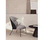 Fauteuil Eamy gris clair placage de frêne finition noire et métal noir