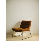 Fauteuil Asen en chenille terracotta et pieds en acier noir FSC 100%