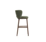 Tabouret Ciselia en chenille épaisse vert foncé et pieds en bois de frêne avec finition ton noyer FSC Mix Credit 75 cm