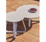 DE_Table auxiliaire d’extérieur Tamaris en aluminium écrue Ø 48 cm