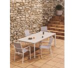 Chaise empilable d’extérieur Canea en textilène beige et aluminium écru