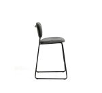 Tabouret empilable Meli en chenille grise et pieds en métal gris FSC Mix Credit 65 cm