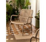 DE_Fauteuil empilable Salis en aluminium taupe et corde synthétique beige