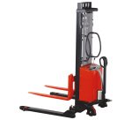 Gerbeur semi-électrique avec longerons encadrants hauteur d'élévation 3000 mm